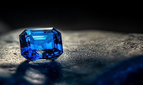 sapphire blue gem